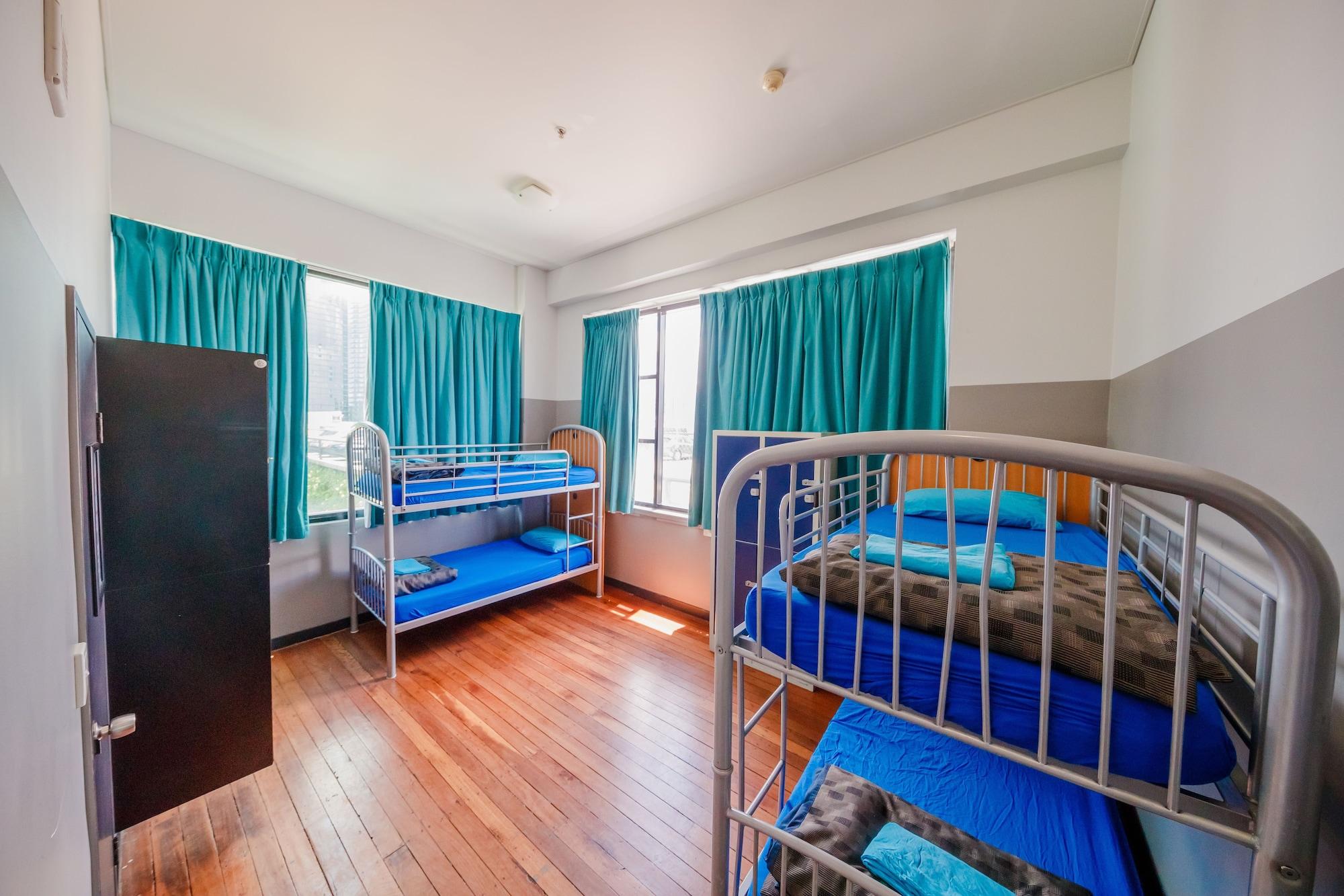 Bunk Brisbane Hostel Fortitude Valley Exterior photo