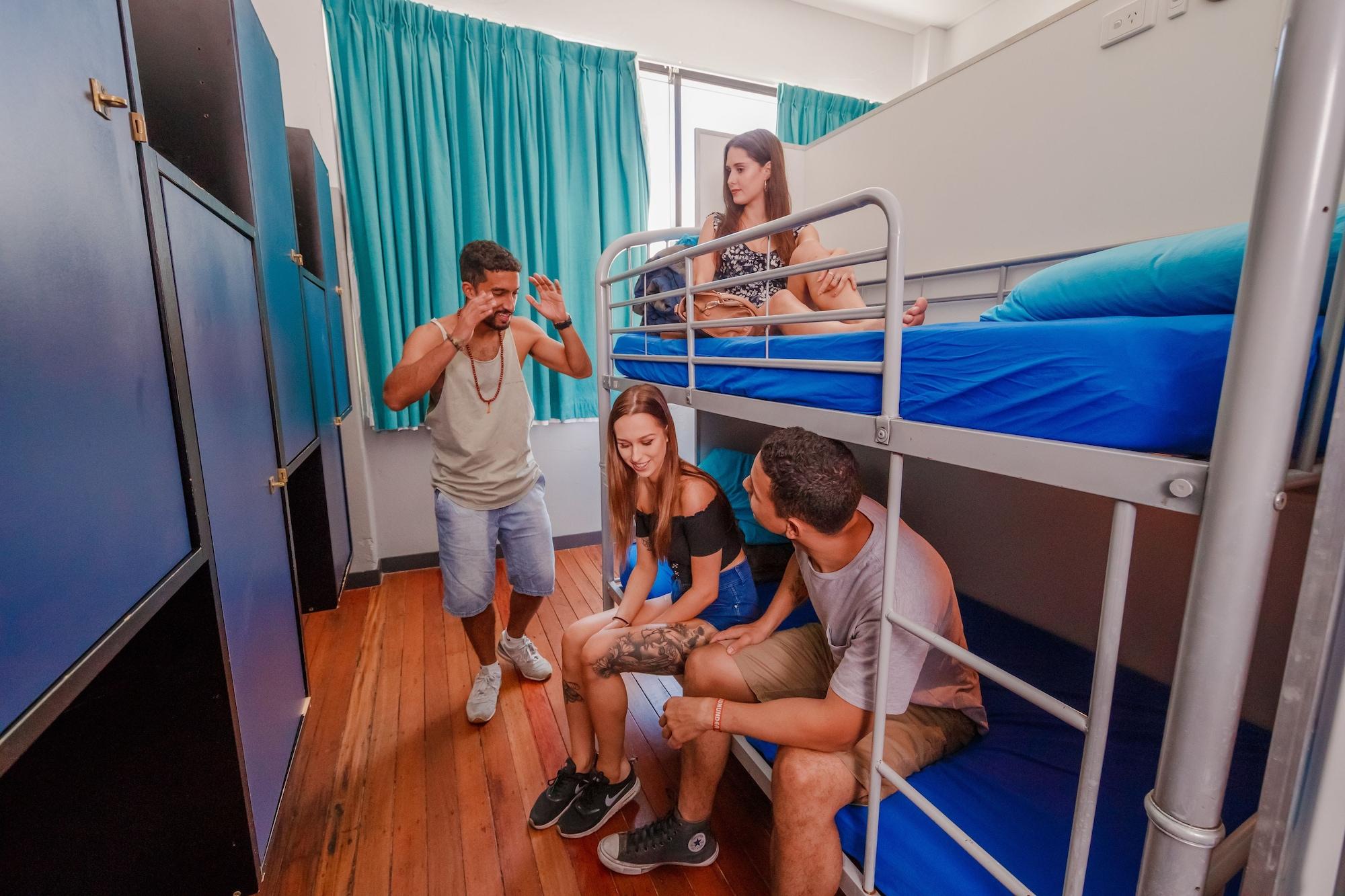 Bunk Brisbane Hostel Fortitude Valley Exterior photo