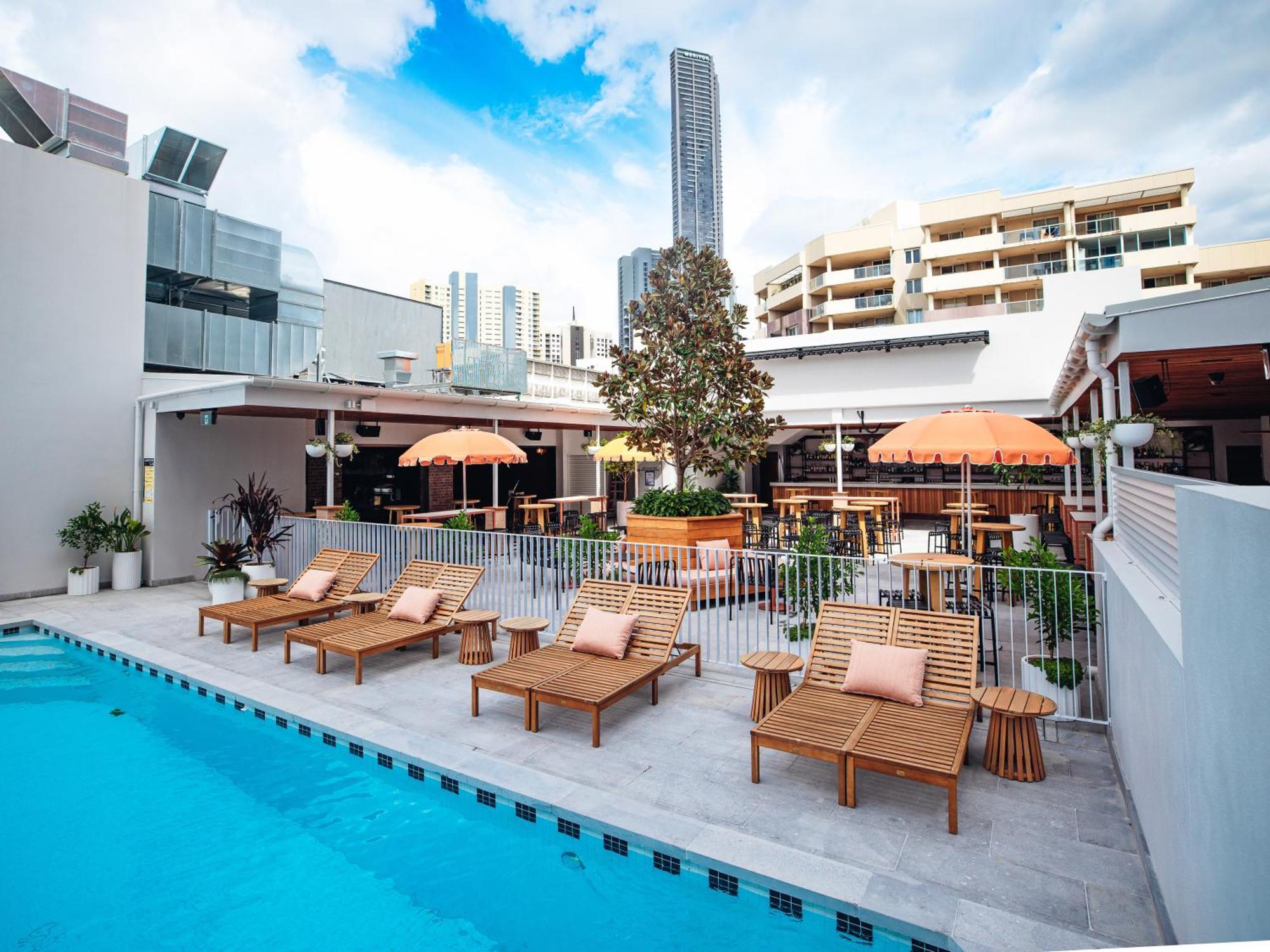 Bunk Brisbane Hostel Fortitude Valley Exterior photo